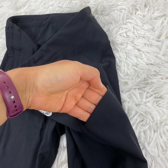 Lululemon Speed Up Tight *Full-On Luxtreme 28" Black - Picture 3 of 8